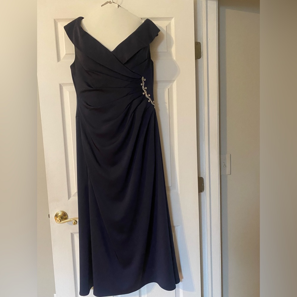 Mother of the Bride dress. Navy blue